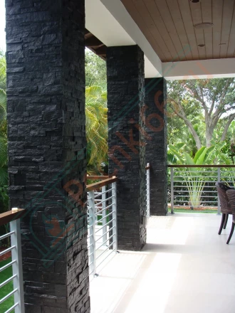 Плитка из камня Кварцит чёрный 350 x 180 x 10-20 мм (0.378 м2 / 6 шт)