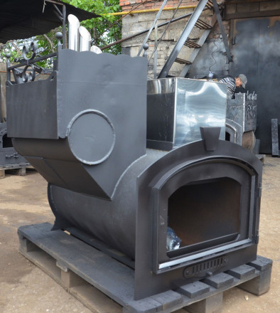 Печь для бани Горыныч 3, большая дверь со стеклом, закрытая каменка с парогенератором (ТермоСфера)
